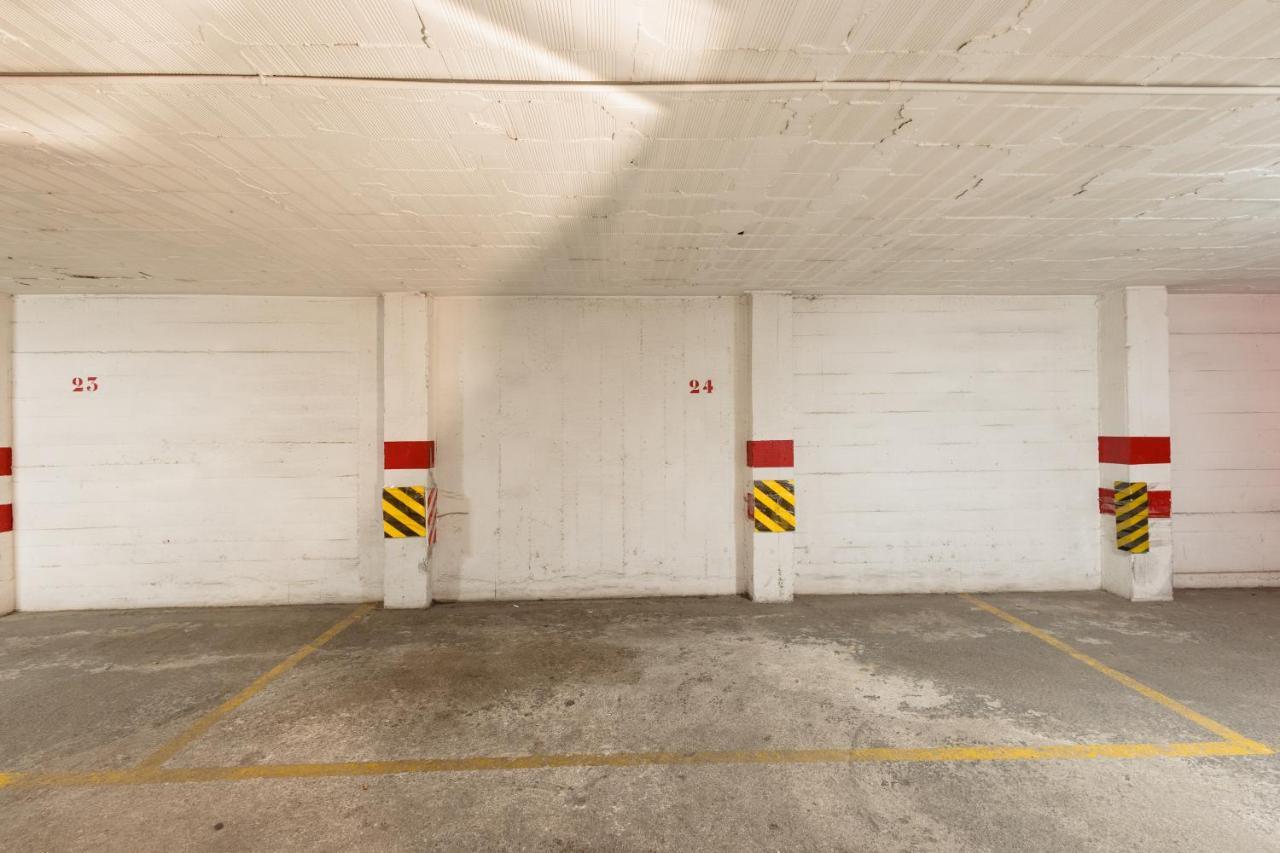 In The Historic Center Of Malaga, Very Close To The Beach And The Ave Train Station, With Private Parking エクステリア 写真